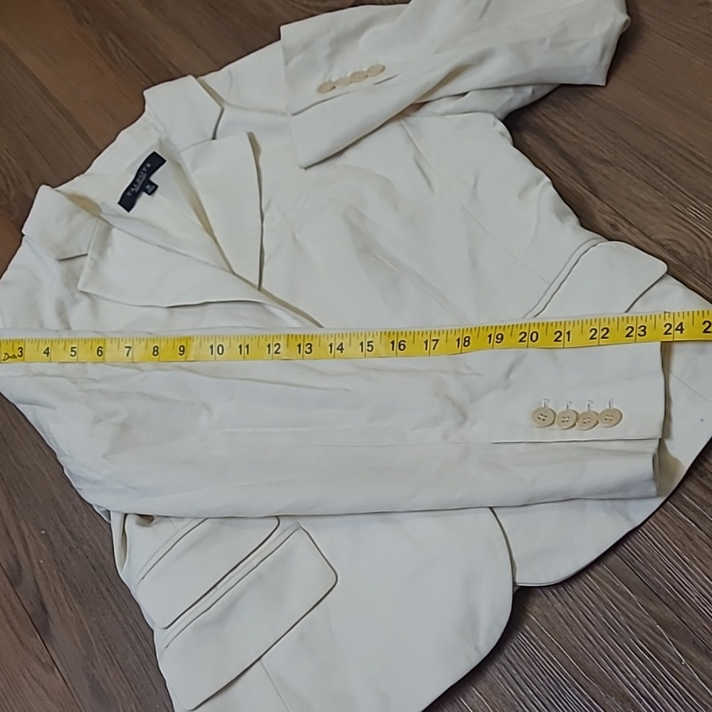 Talbots Women's‎ Cream Blazer for women zise 10 ,used good gondition - Picture 14 of 15